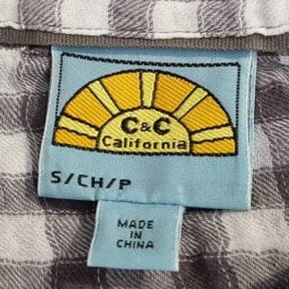 C&C California Long Sleeve Collared Button Down Shirt Size Small - Picture 3 of 5